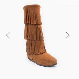 Minnetonka fringe boots